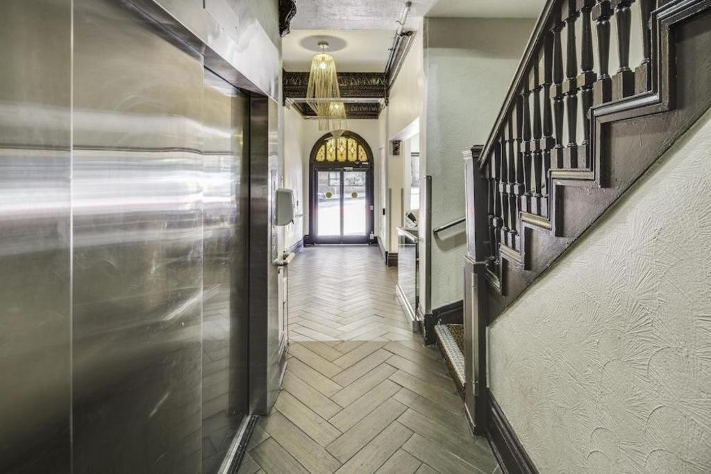 Adante Hotel, A C-two 3*